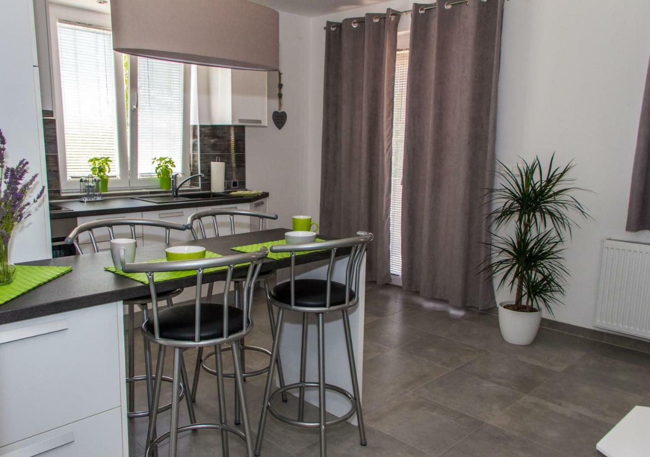 Apartmani Zoric Пунат Екстериор снимка