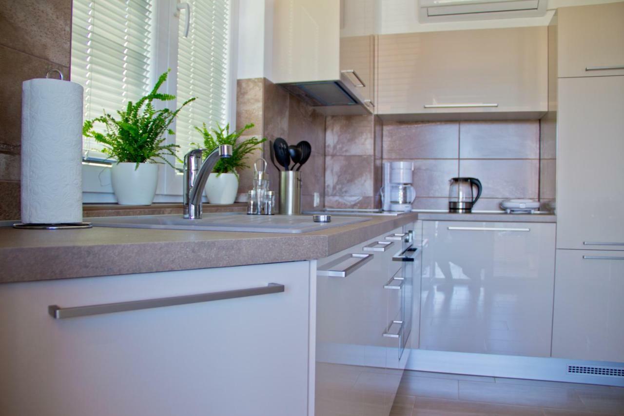 Apartmani Zoric Пунат Екстериор снимка