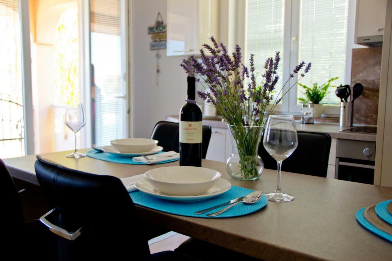Apartmani Zoric Пунат Екстериор снимка